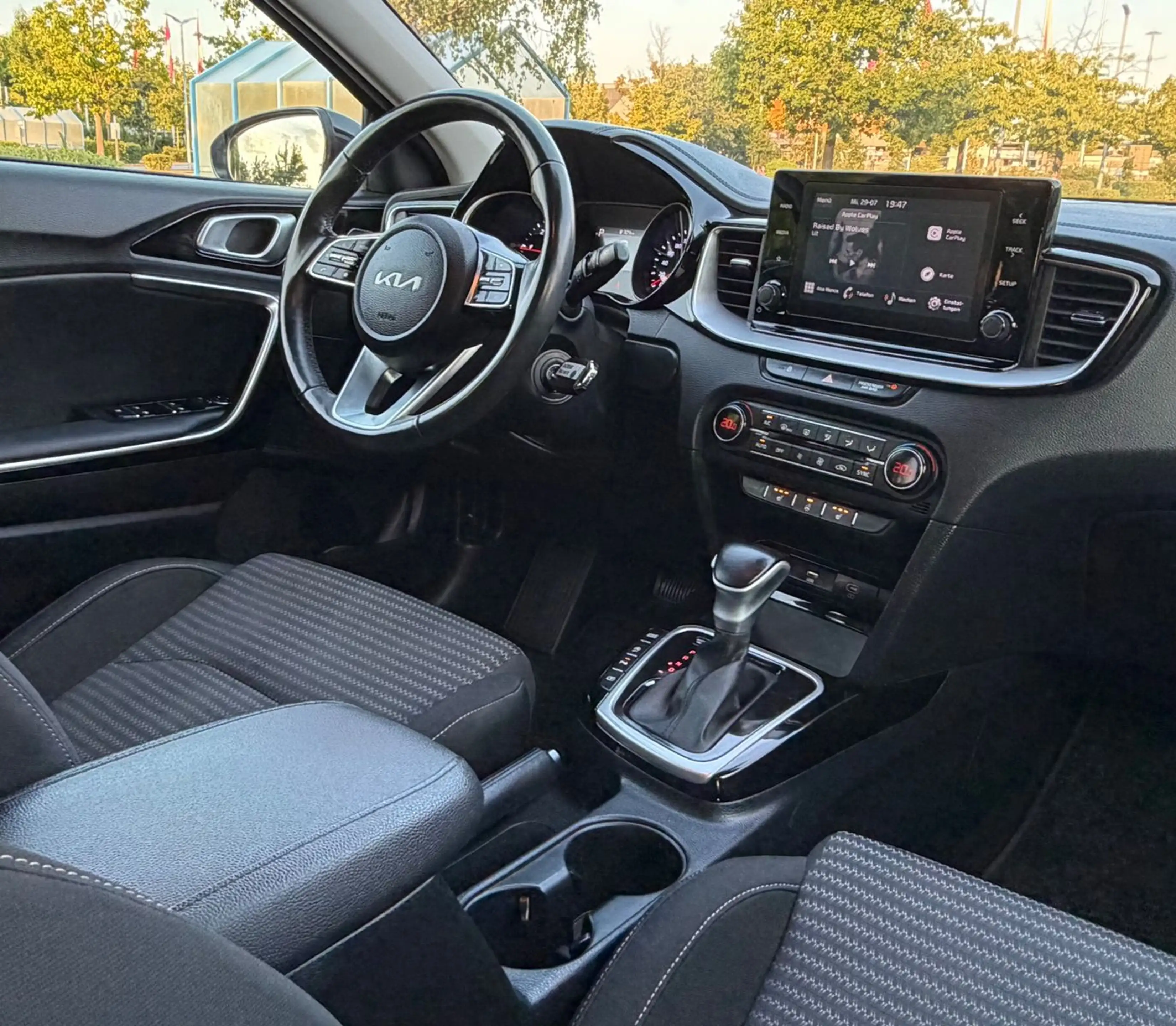 Kia Ceed / cee'd — photo 8
