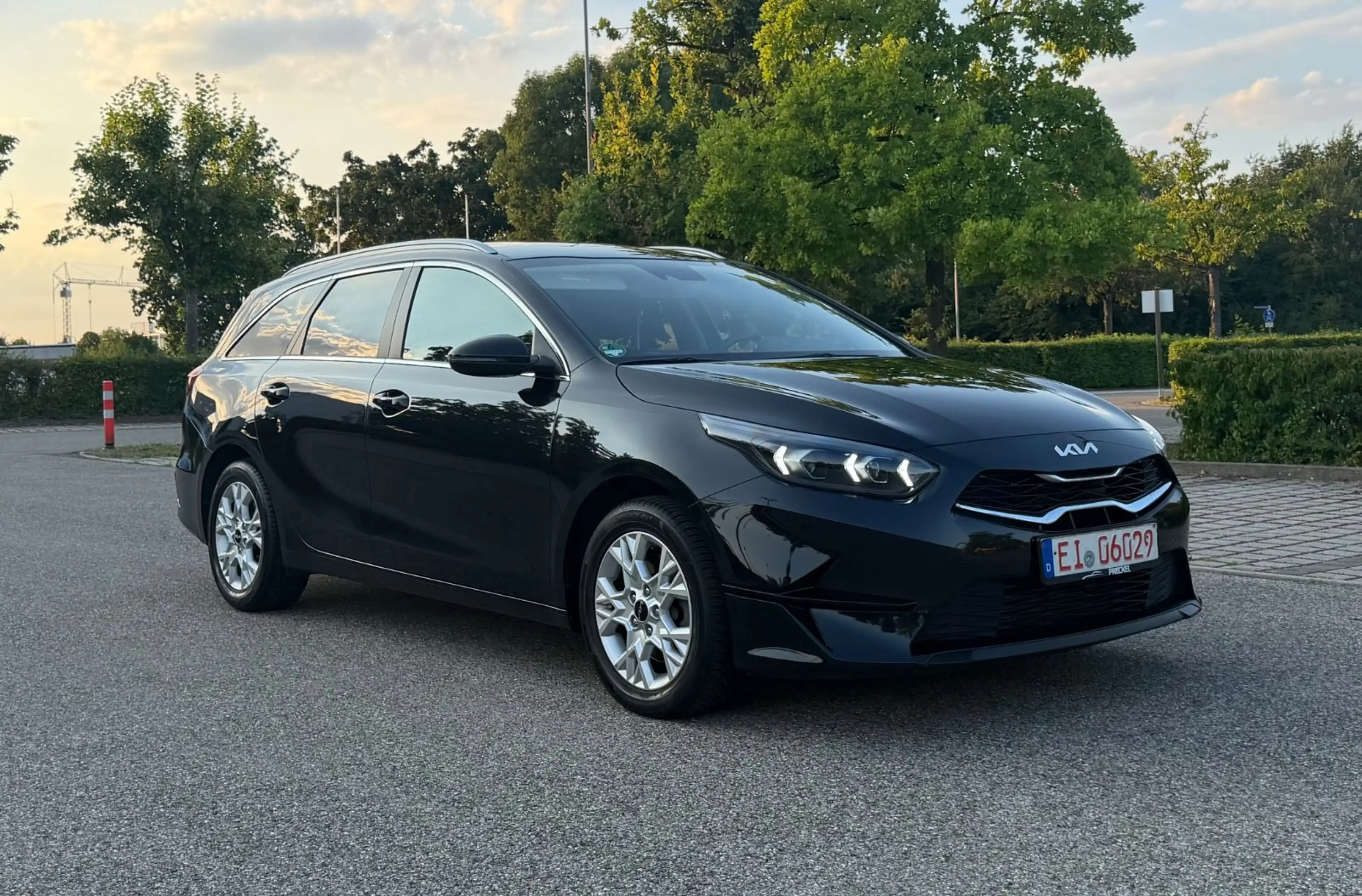 Kia Ceed / cee'd — photo 3