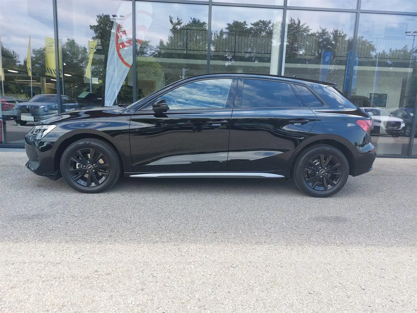 Audi A3 SB 30 TFSI S-Line,LED,Rückfahrkamera Schwarz - 2