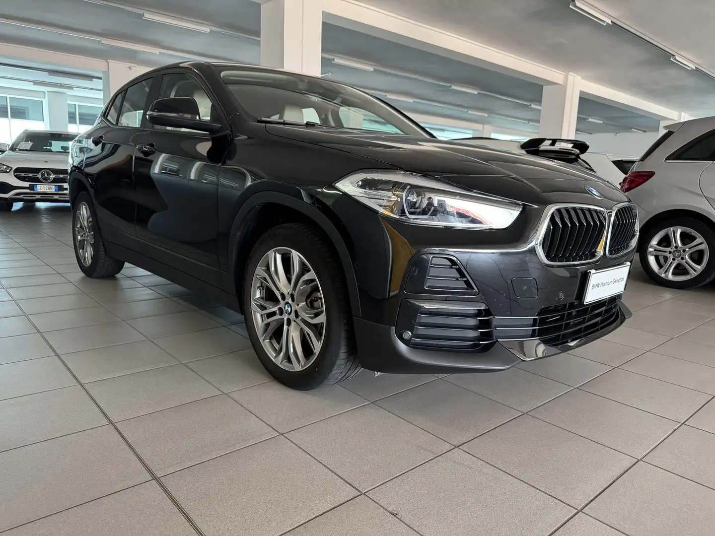 BMW X2 sDrive18d Business Nero - 2