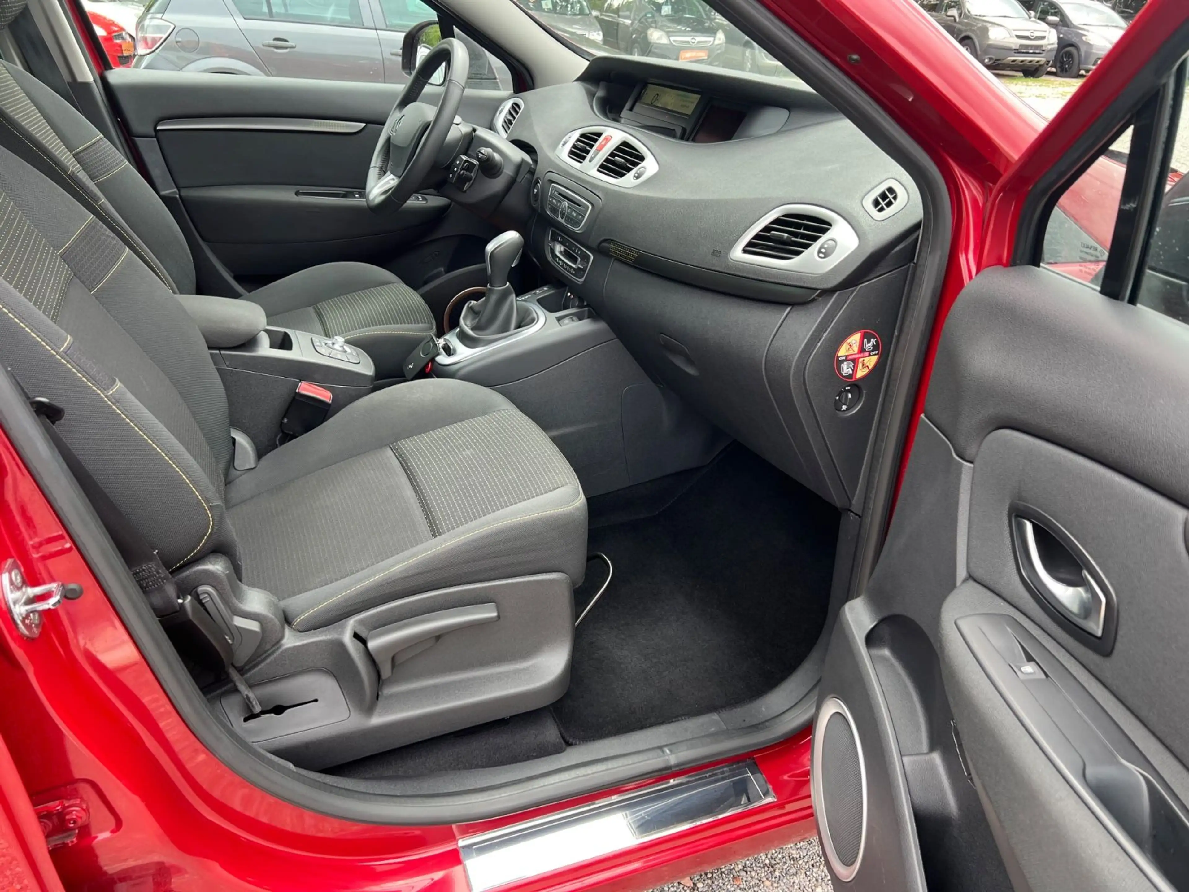 Renault Scenic III Dynamique-AUTOMATIK-1HAND-TOP ZUSTAND — photo 14