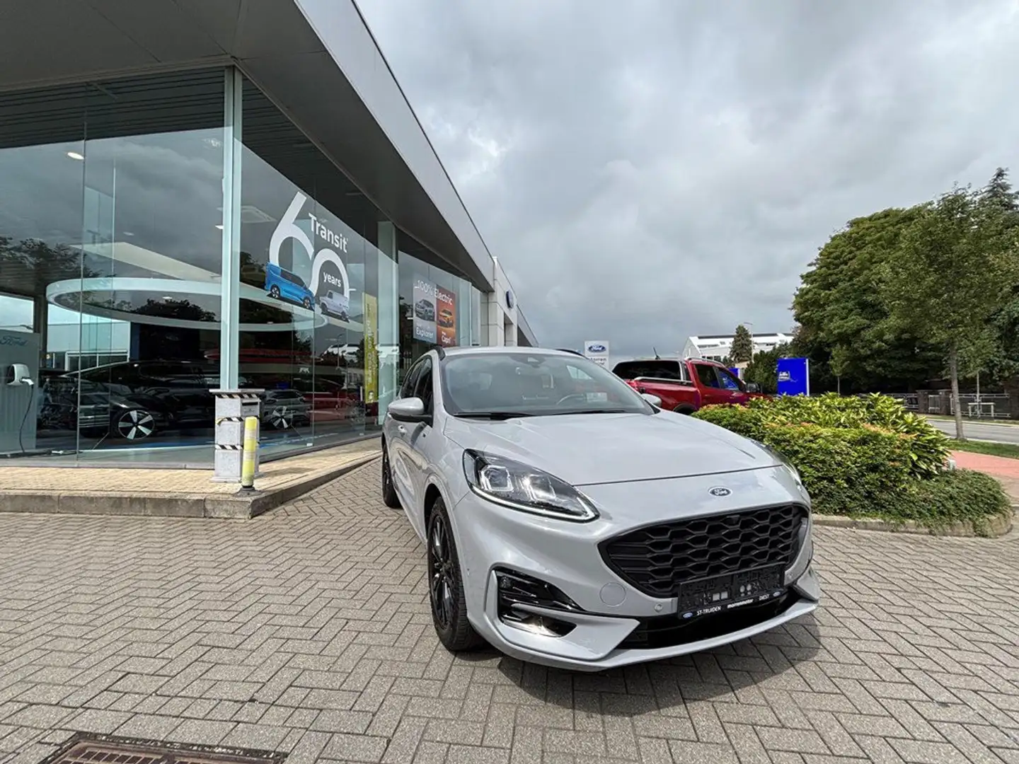 Ford Kuga GRAPHITE TECH 2.5FHEV 190pk Gris - 1