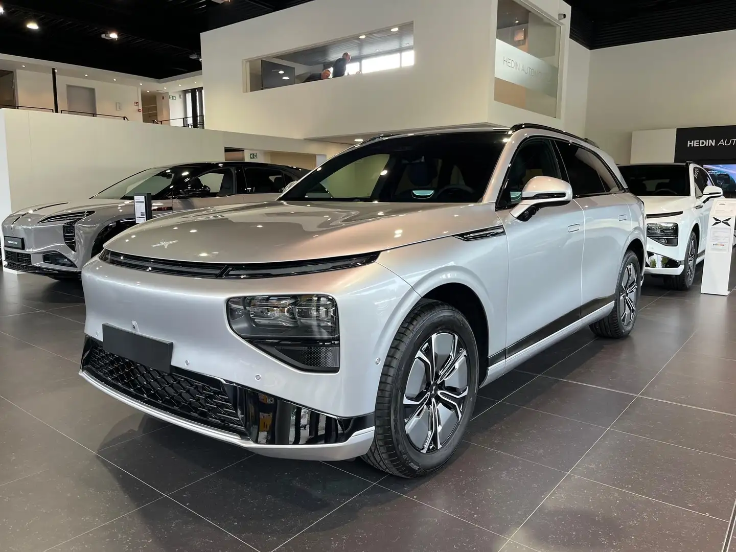 Xpeng G9 RWD Long Range BEV 98KWH Long Range - 1