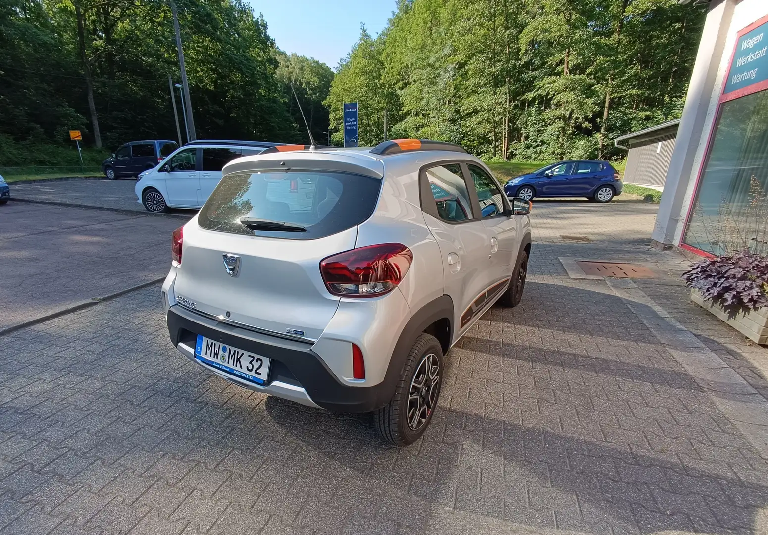 Dacia Spring Comfort Plus Silber - 2