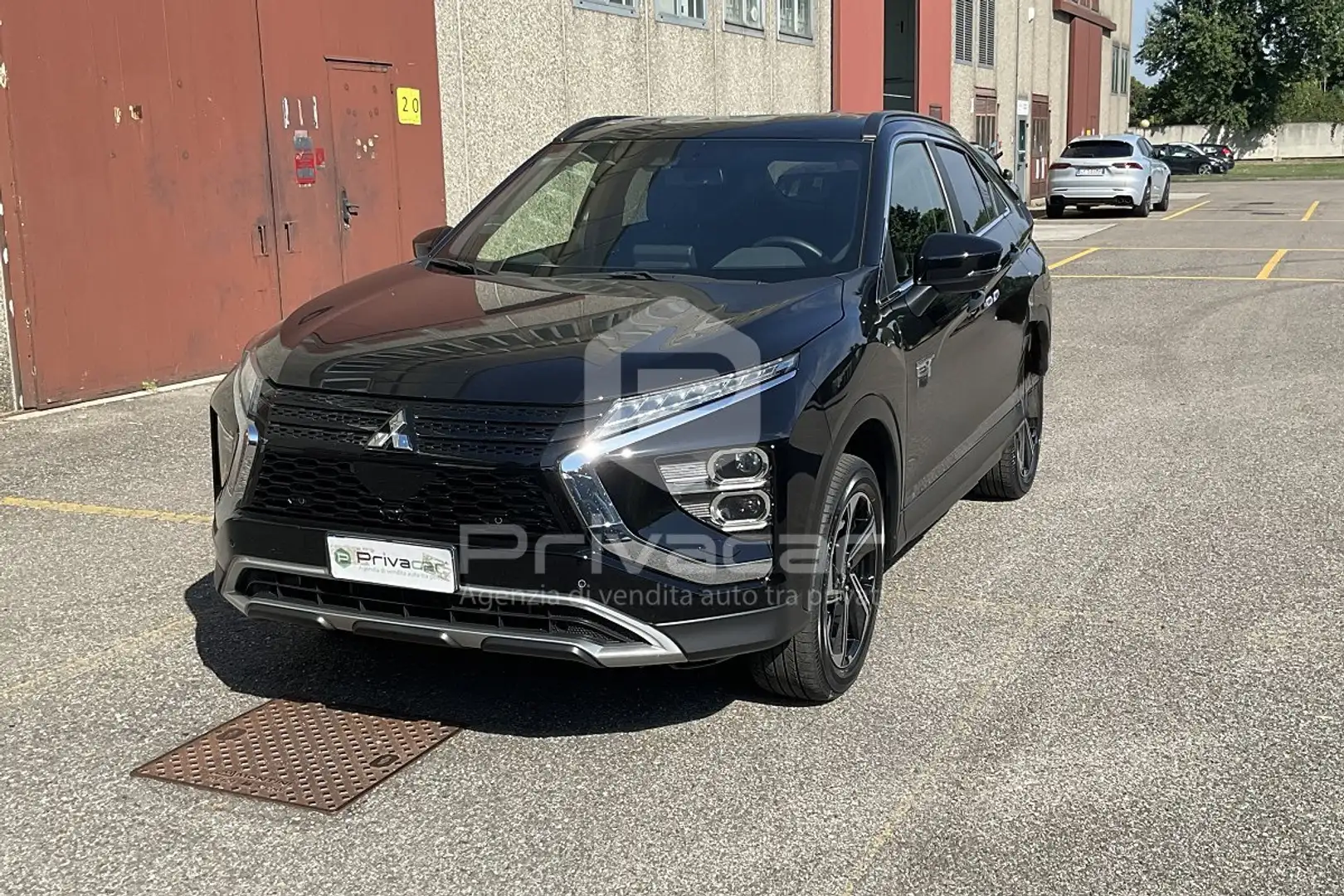 Mitsubishi Eclipse Cross Eclipse Cross 2.4 MIVEC 4WD PHEV Instyle SDA Pack 0 Noir - 1