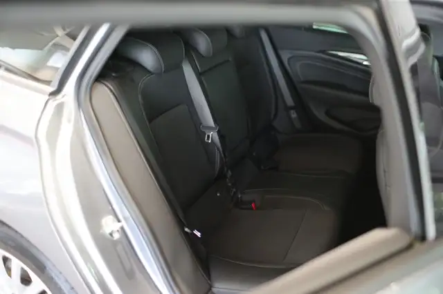 Opel Insignia view 13