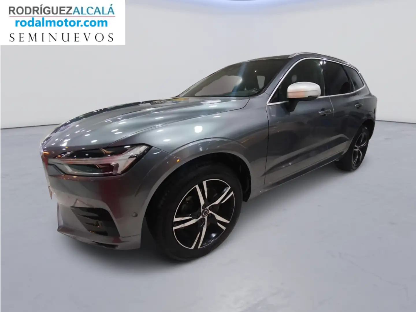 Volvo XC60 D4 R-Design Aut. Gris - 1