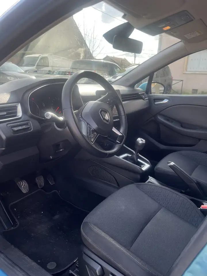 Renault Clio Citadine 5 portes — photo 6