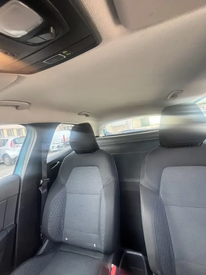 Renault Clio Citadine 5 portes — photo 10