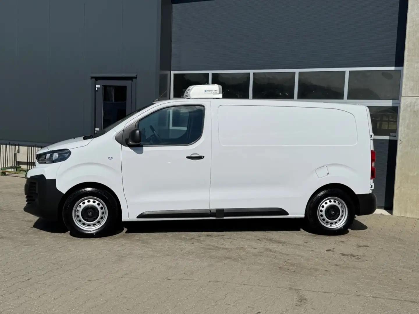 Citroen Jumpy 2.0 BlueHDI 145pk  L2 Koelwagen - camera - navi Blanc - 2