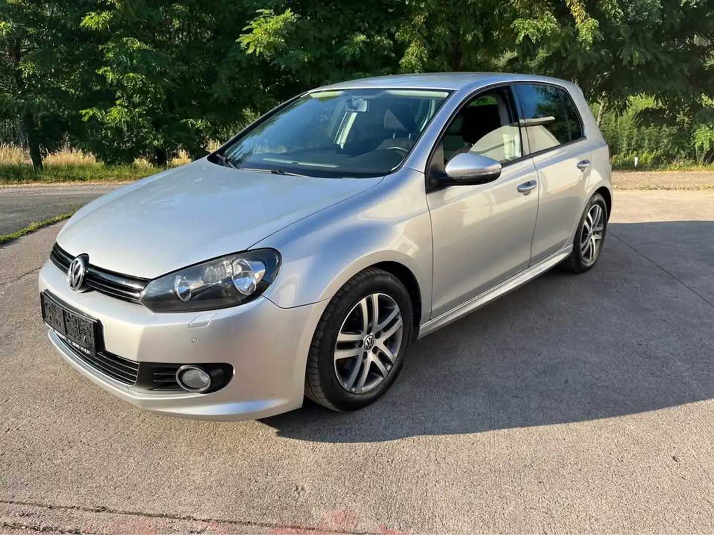 Volkswagen Golf Golf Comfortline BMT 1,6 TDI DPF Comfortline Silber - 1