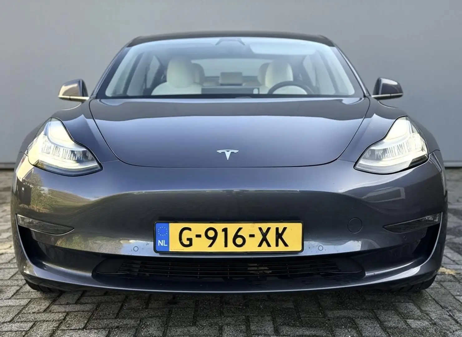 Tesla Model 3 Performance AWD 75 kWh Midnight Silver Metallic Grau - 2