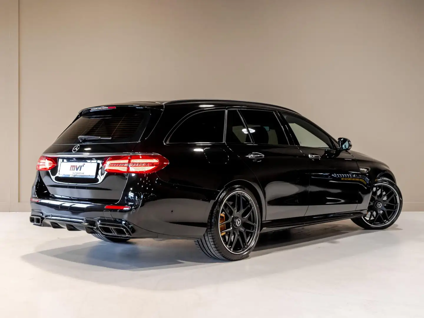 Mercedes-Benz E 63 AMG Estate S 4MATIC Premium Plus / 612pk / Keramische Negru - 2