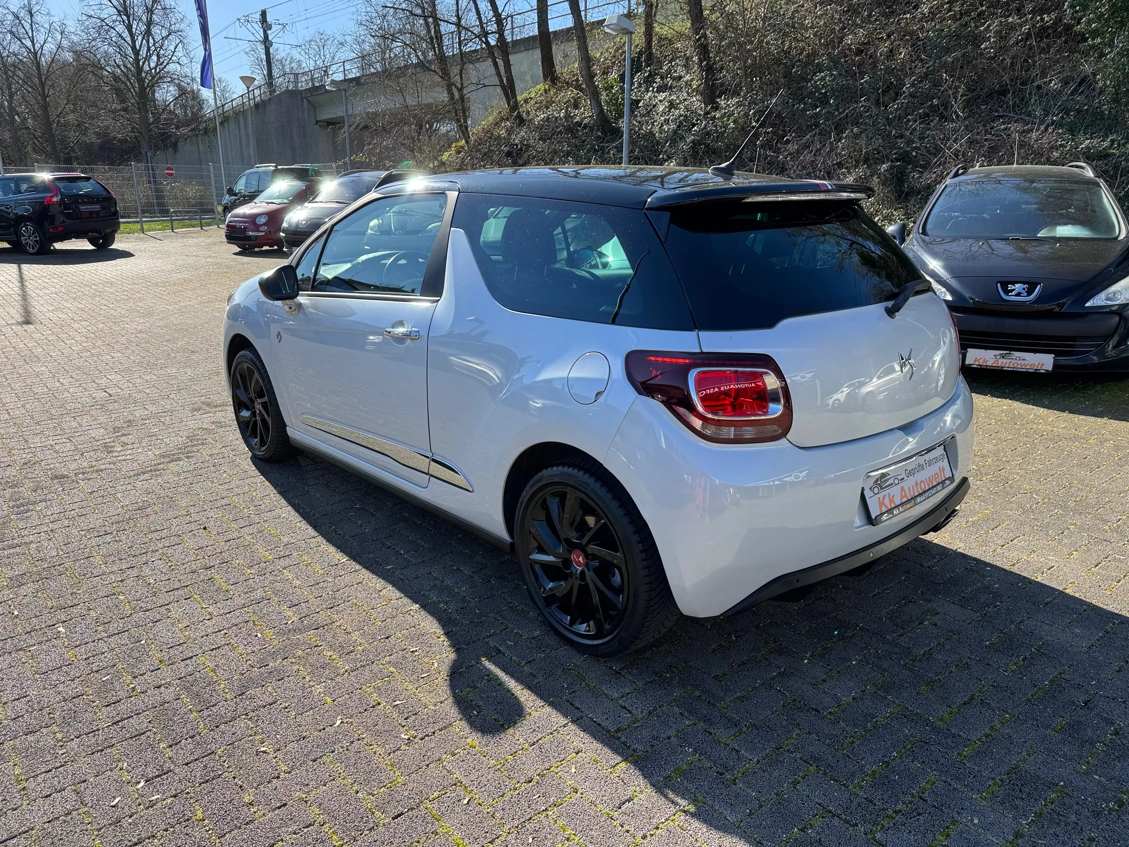 DS Automobiles DS 3 Performance Line, Lückenlos Scheckheftgepflegt — photo 14