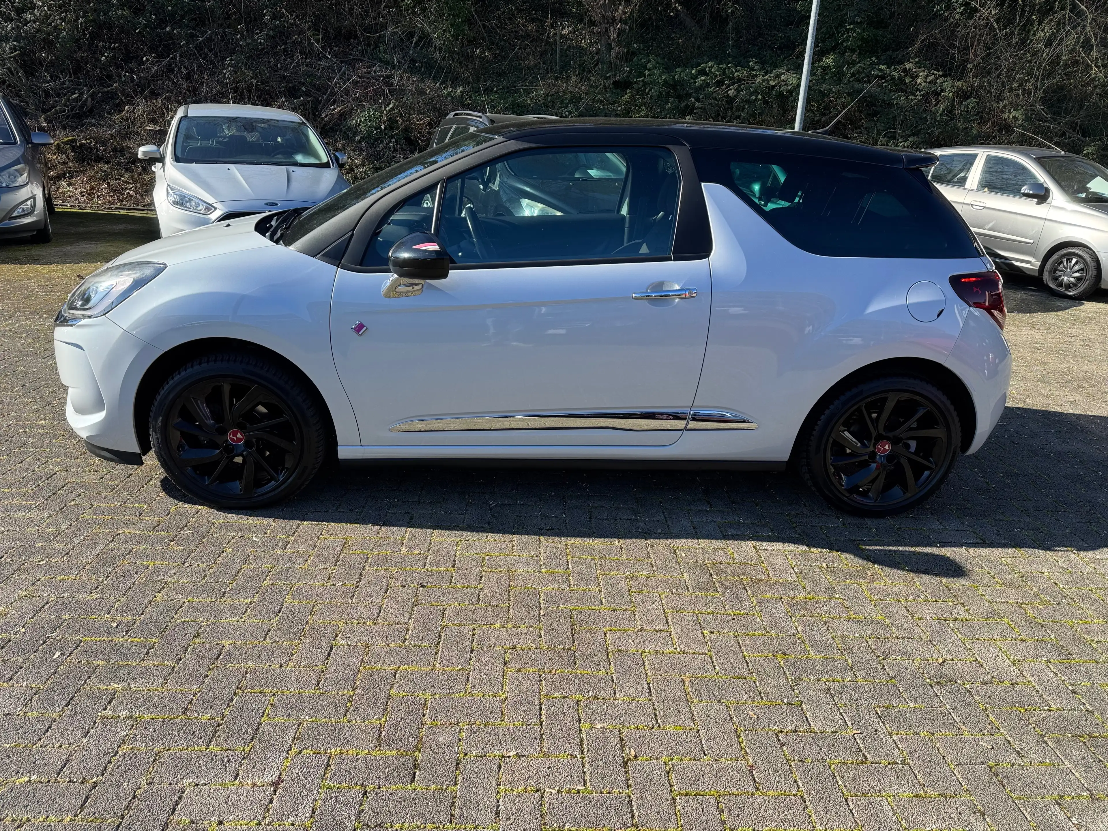 DS Automobiles DS 3 Performance Line, Lückenlos Scheckheftgepflegt — photo 7