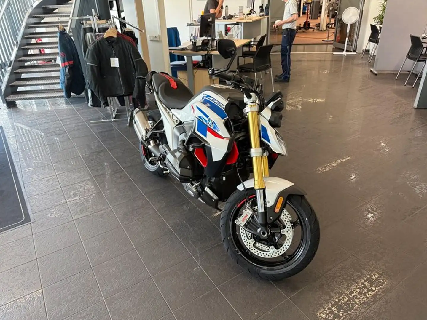 BMW R 1 300 R Neufahrzeug sofort verfügbar Blanc - 2
