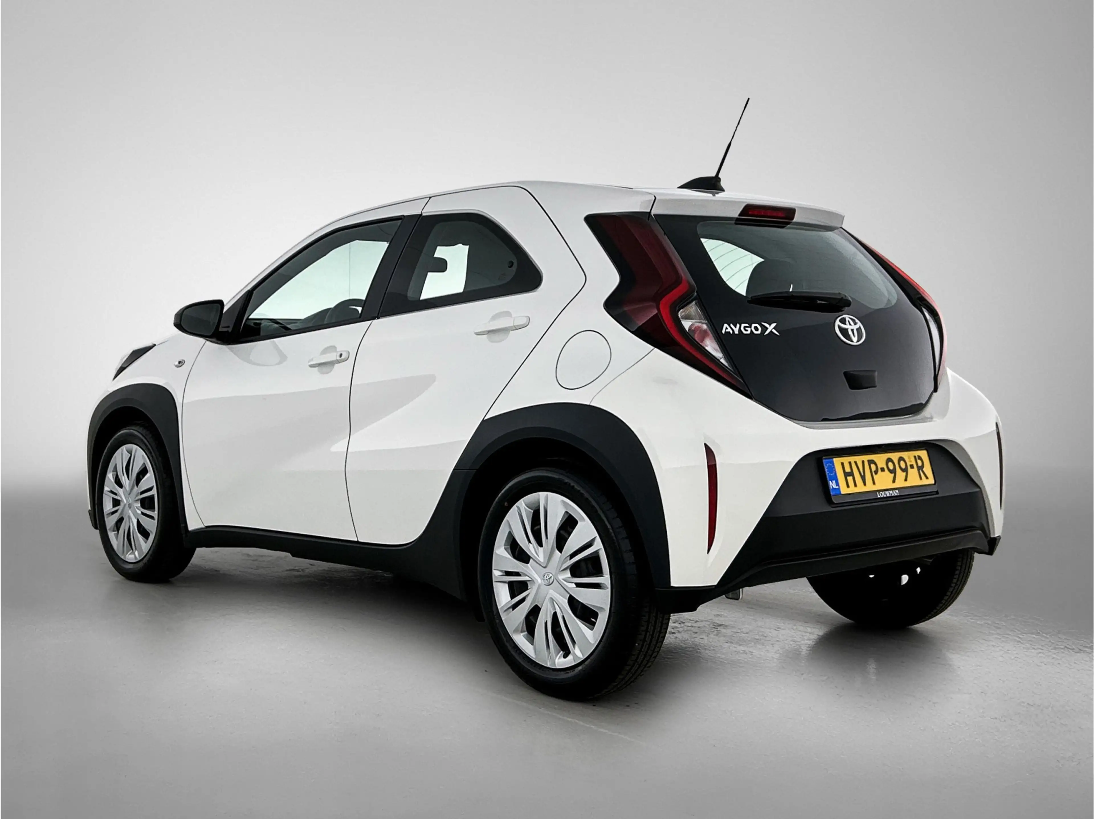 Toyota Aygo X 1.0 VVT-i MT Play | Apple CarPlay / Android Auto ( — photo 14