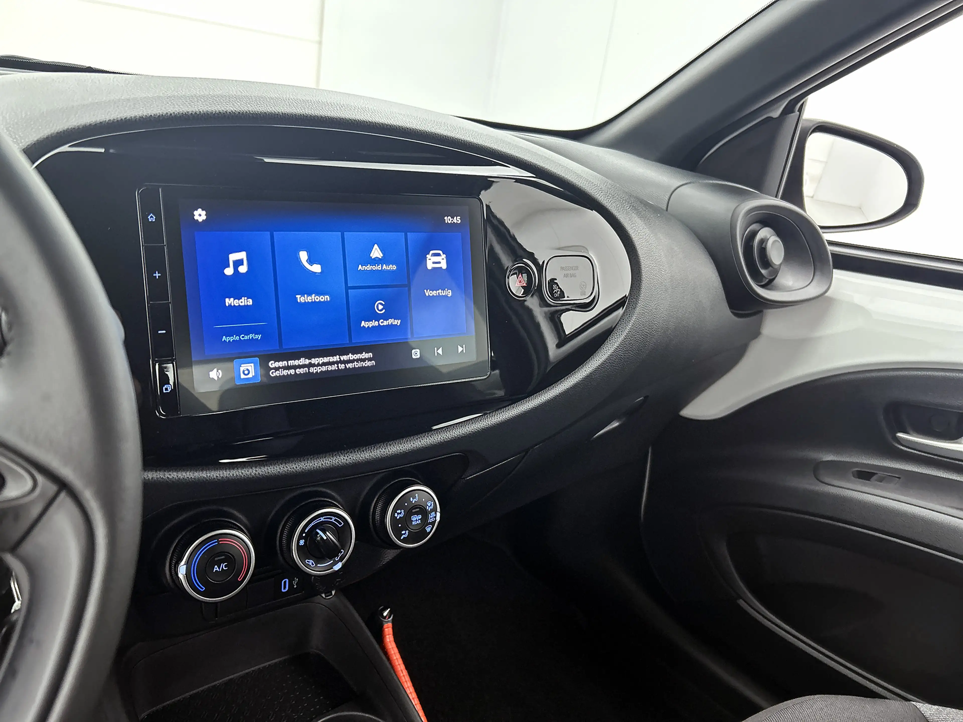 Toyota Aygo X 1.0 VVT-i MT Play | Apple CarPlay / Android Auto ( — photo 7