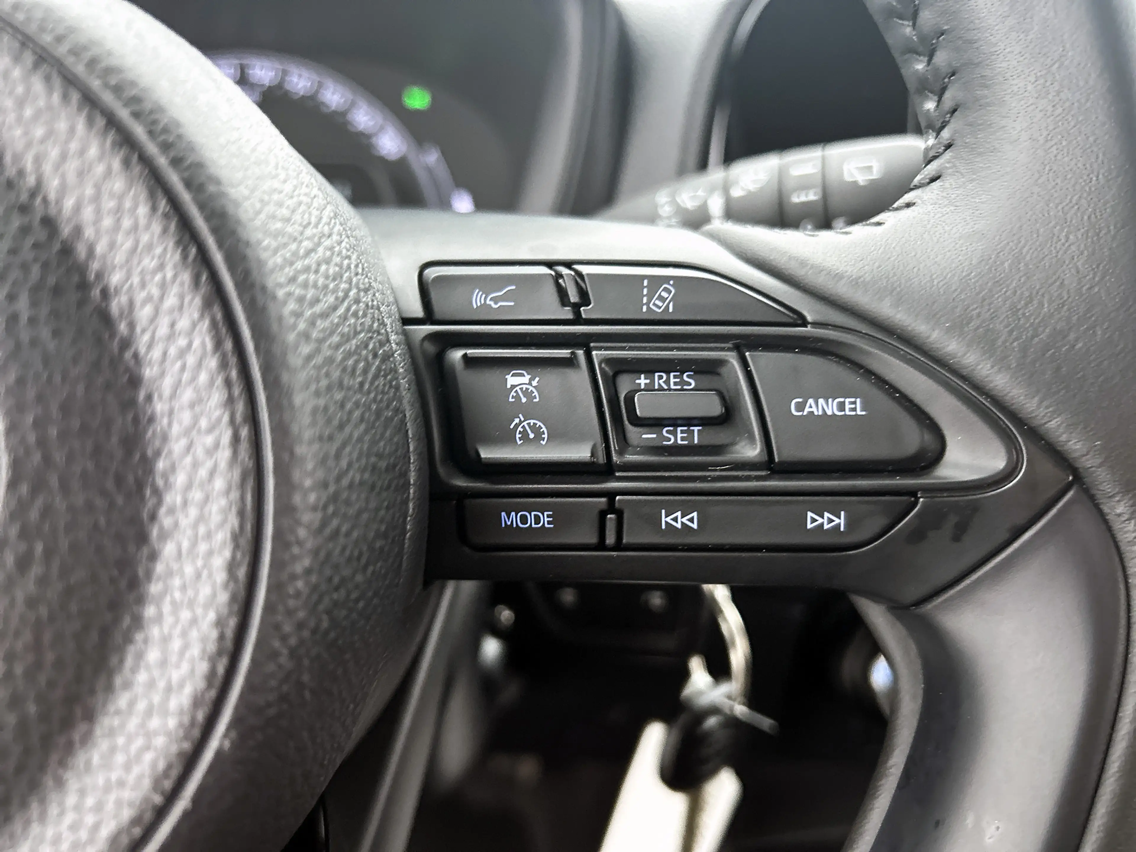 Toyota Aygo X 1.0 VVT-i MT Play | Apple CarPlay / Android Auto ( — photo 15