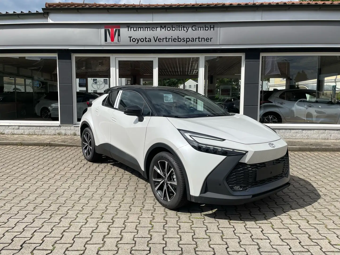 Toyota C-HR 1.8 Hybrid Teamplayer Blanc - 1