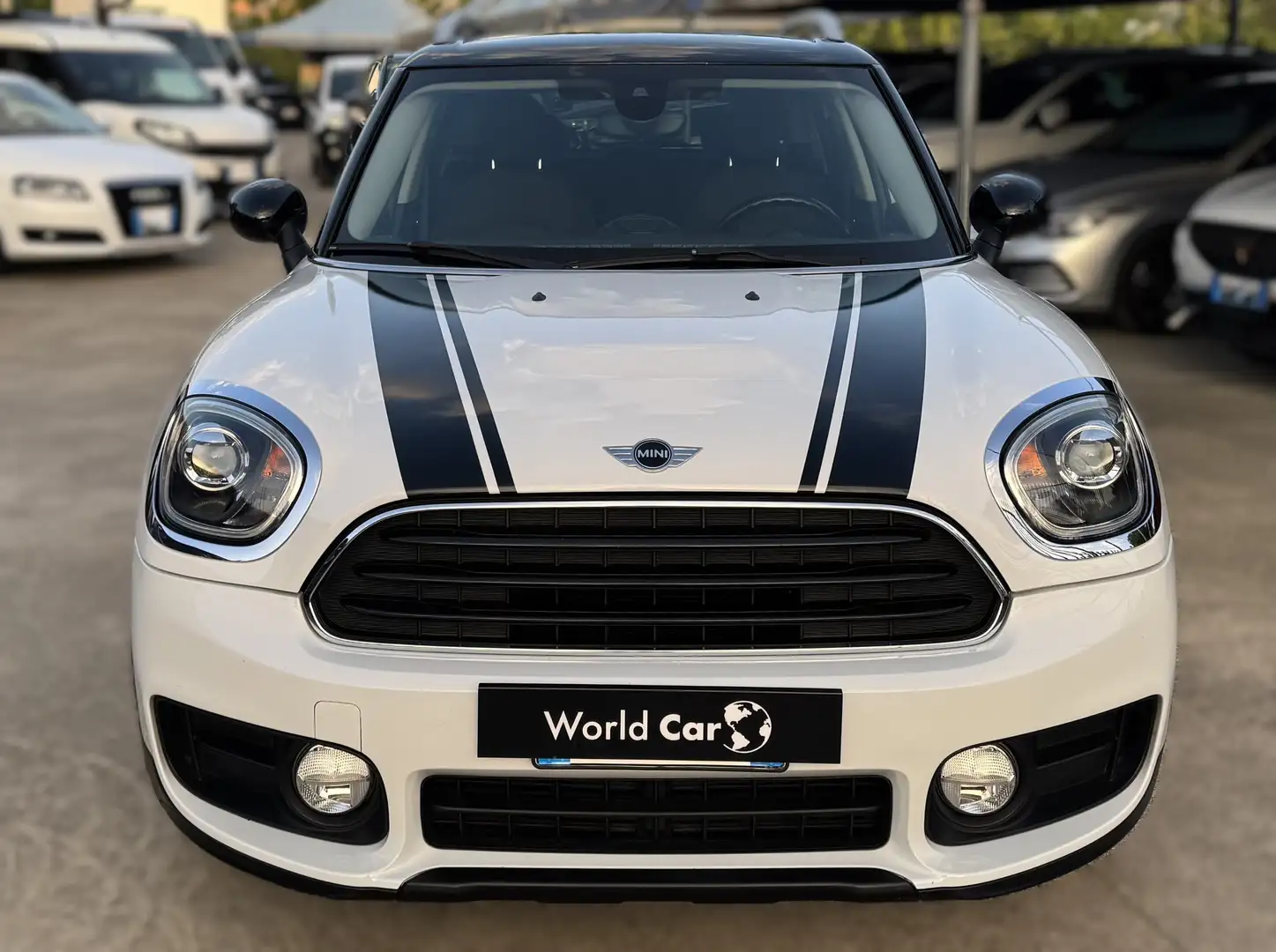 MINI Cooper D Countryman Mini Countryman 2.0 Cooper D Business auto Bianco - 1