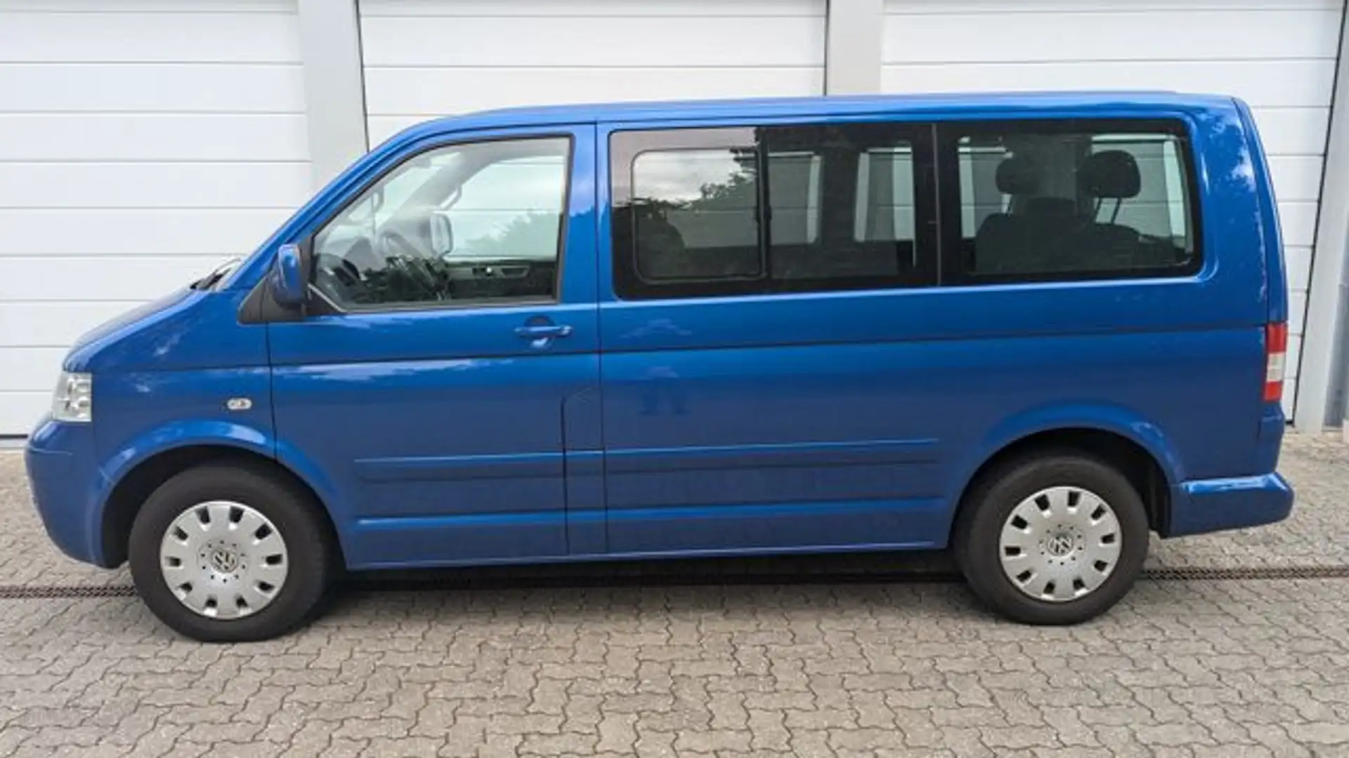 Volkswagen T5 Multivan 2.5 TDI*Klima*AHK*2 Hand*7 Sitze* Blau - 2