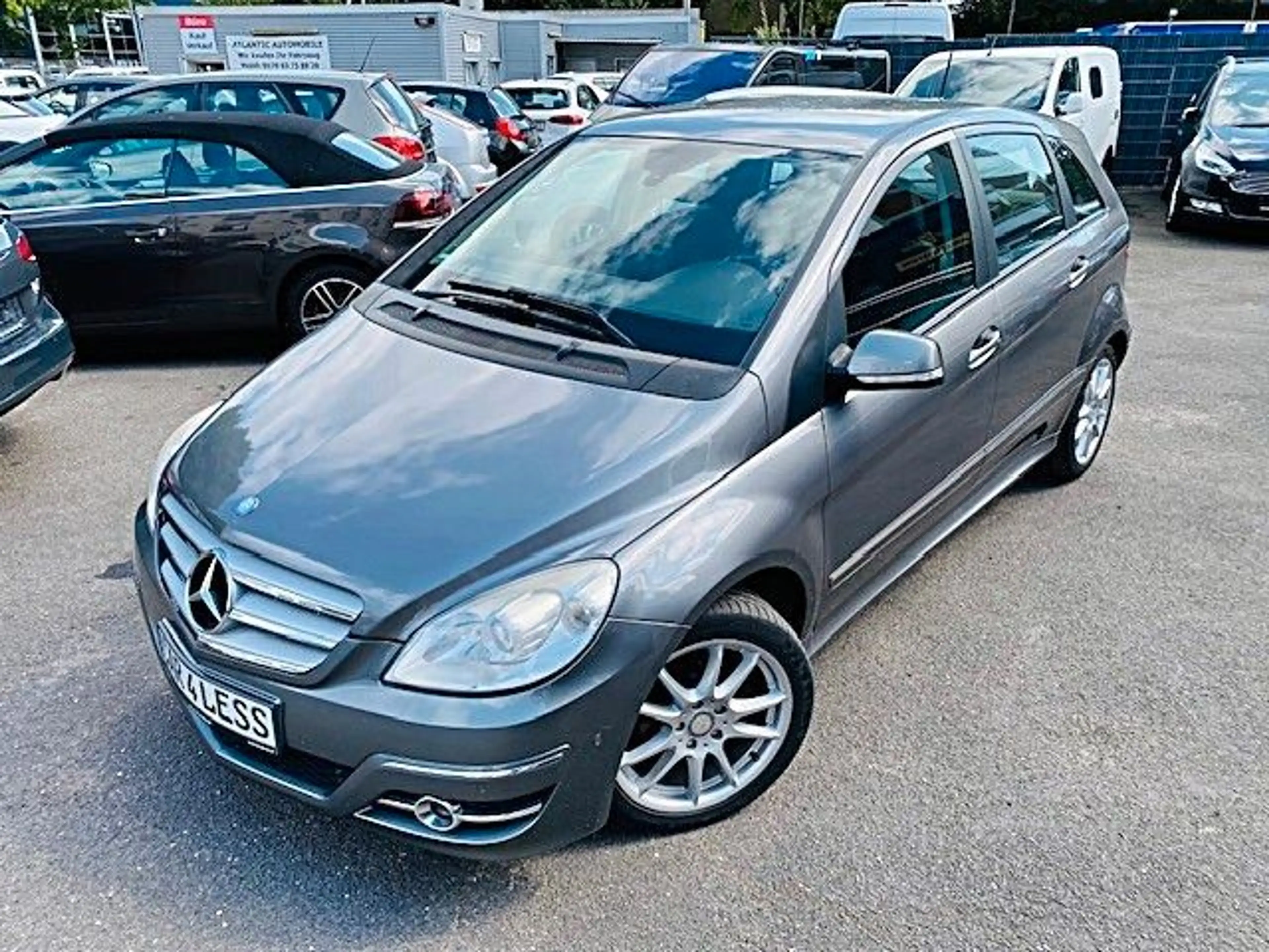 Mercedes-Benz B 160 Autotronic — photo 24