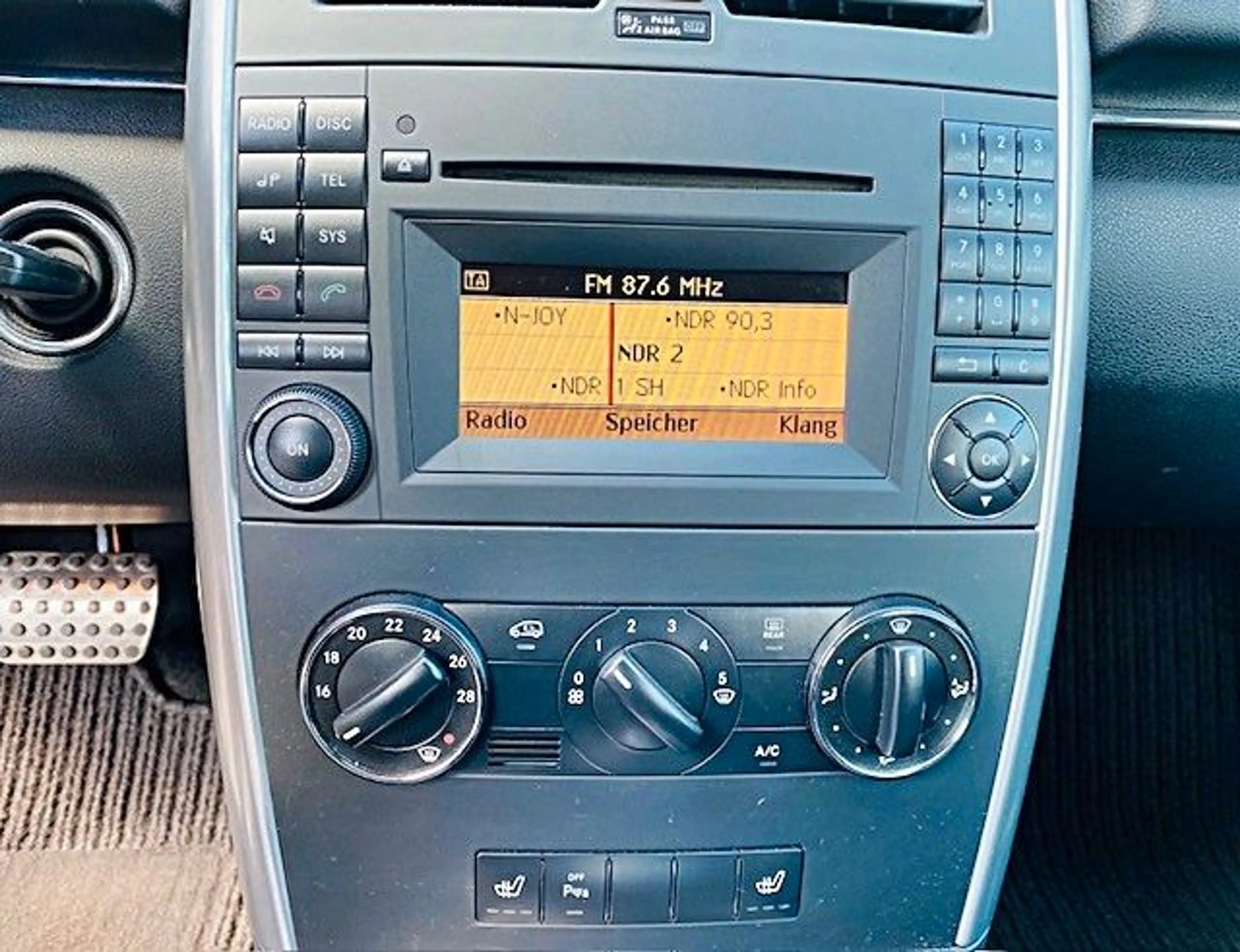 Mercedes-Benz B 160 Autotronic — photo 18