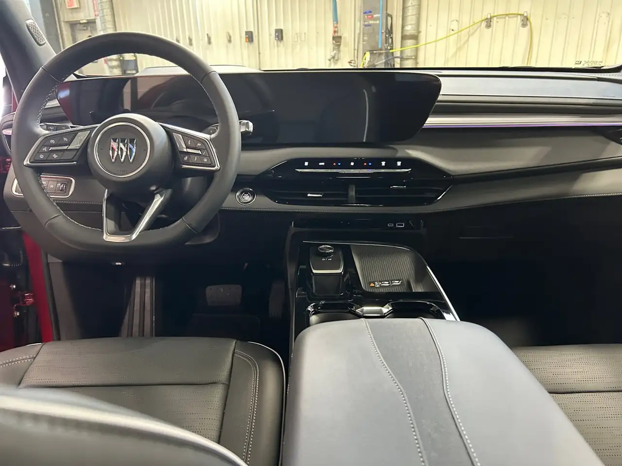 Buick Enclave снимка Buick Enclave
