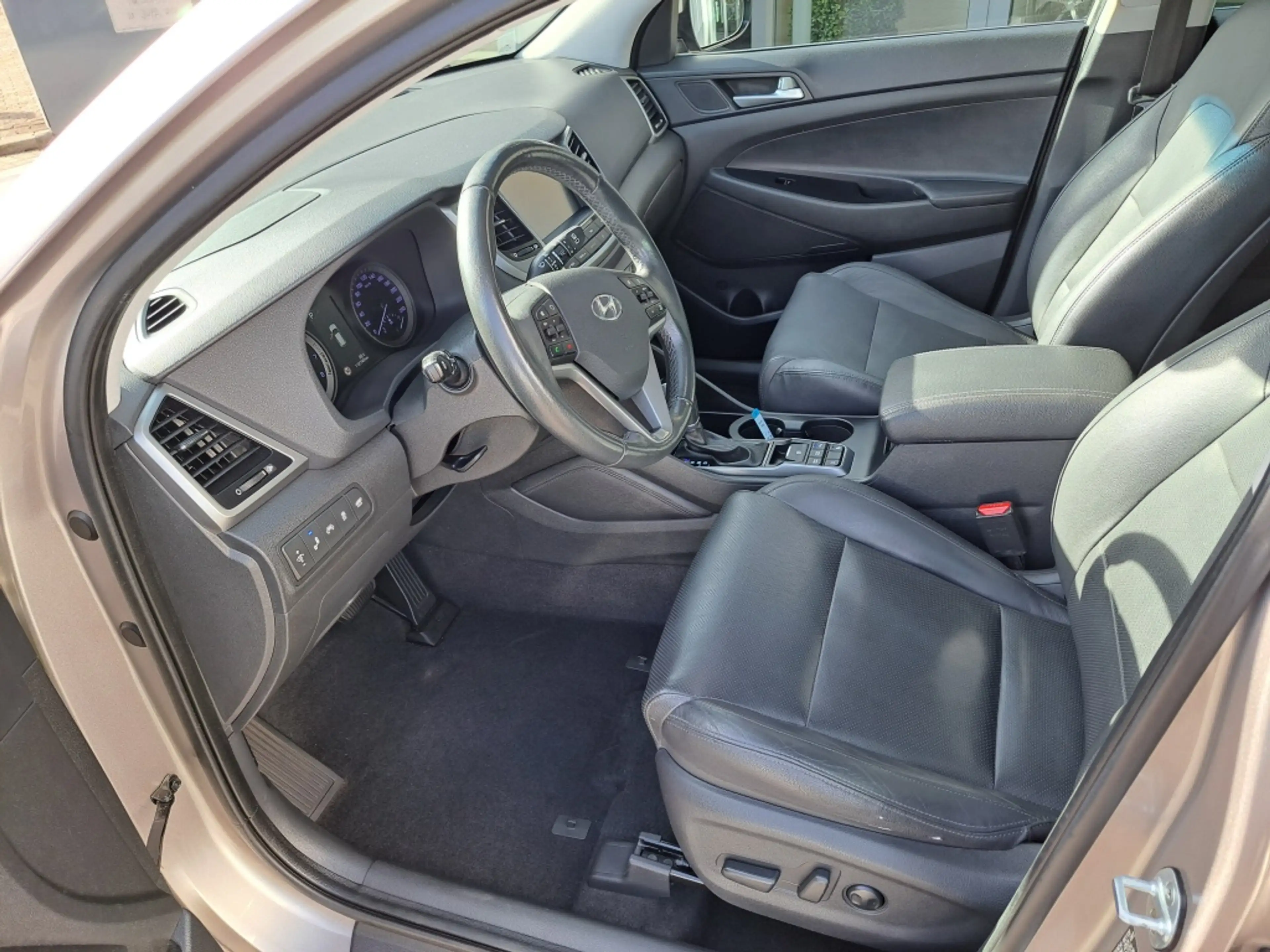 Hyundai TUCSON 1.6 T-GDi Premium 4WD | Automaat | Trekhaak | Schu — photo 13