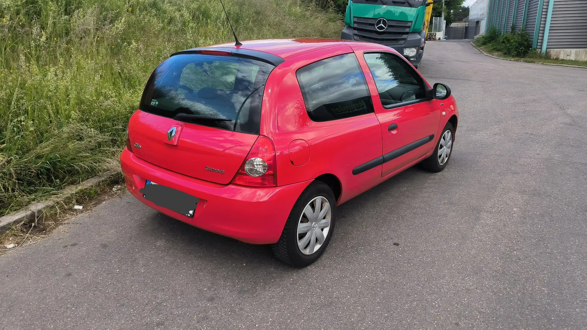 Renault Clio 1.2 16V Campus Authentique Rot - 2