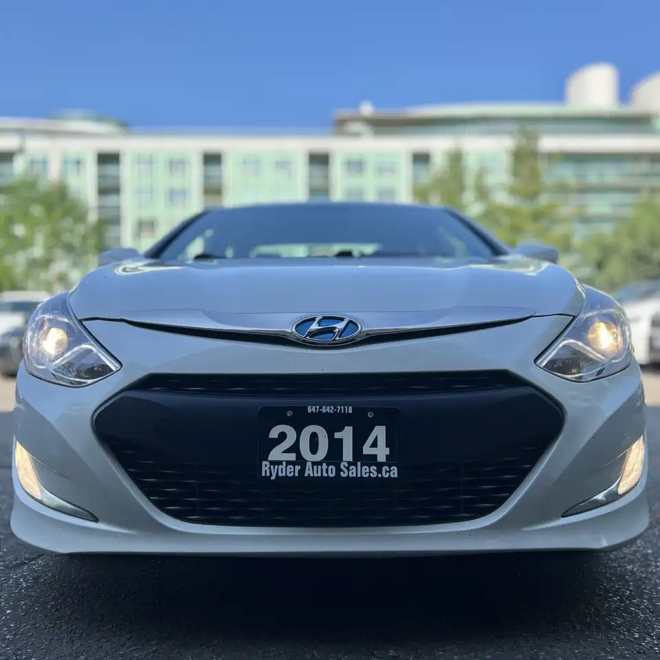 Hyundai SONATA снимка Hyundai SONATA