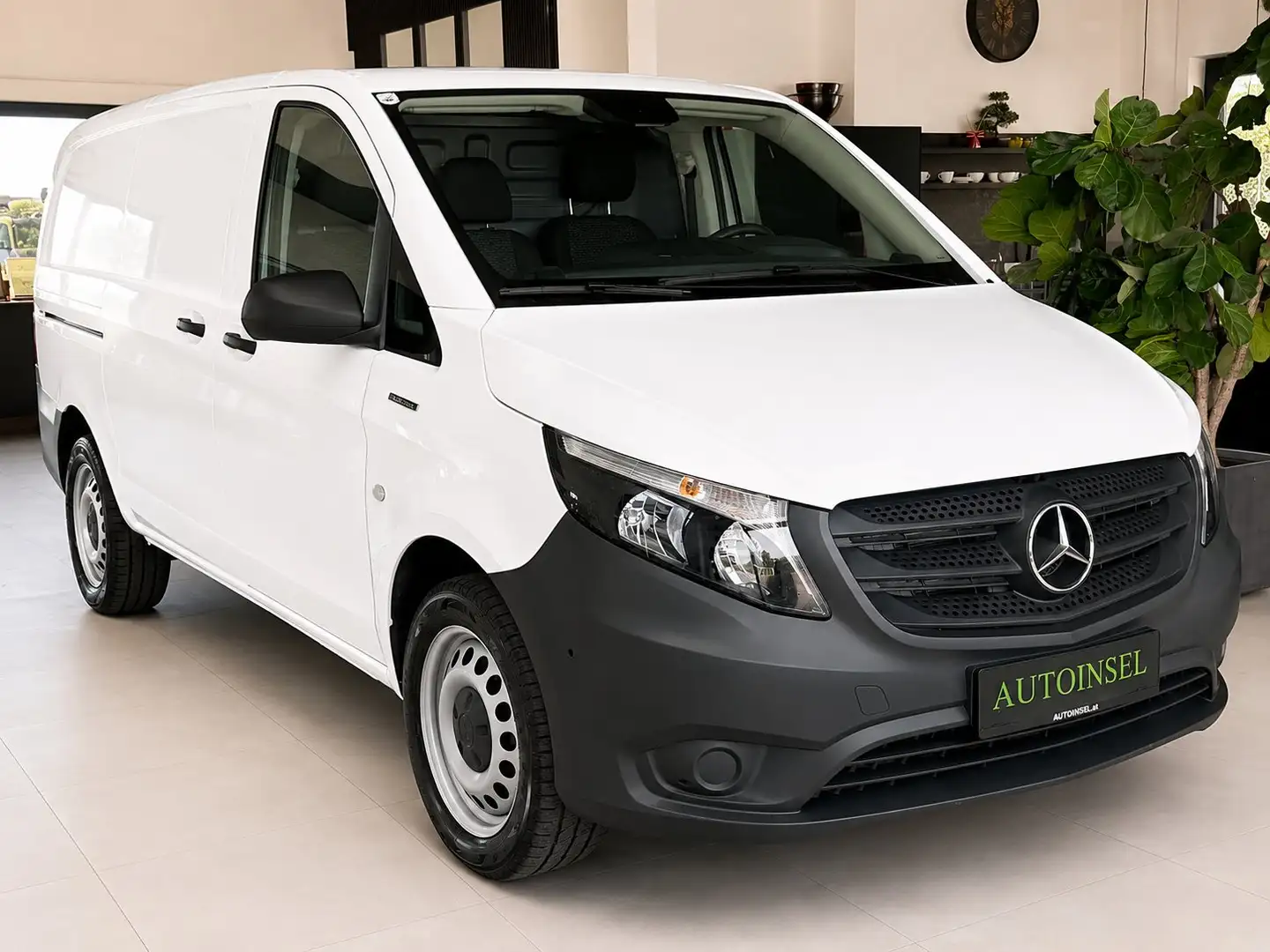 Mercedes-Benz Vito eVito SOH 93,6% Kamera SZH Weiß - 2