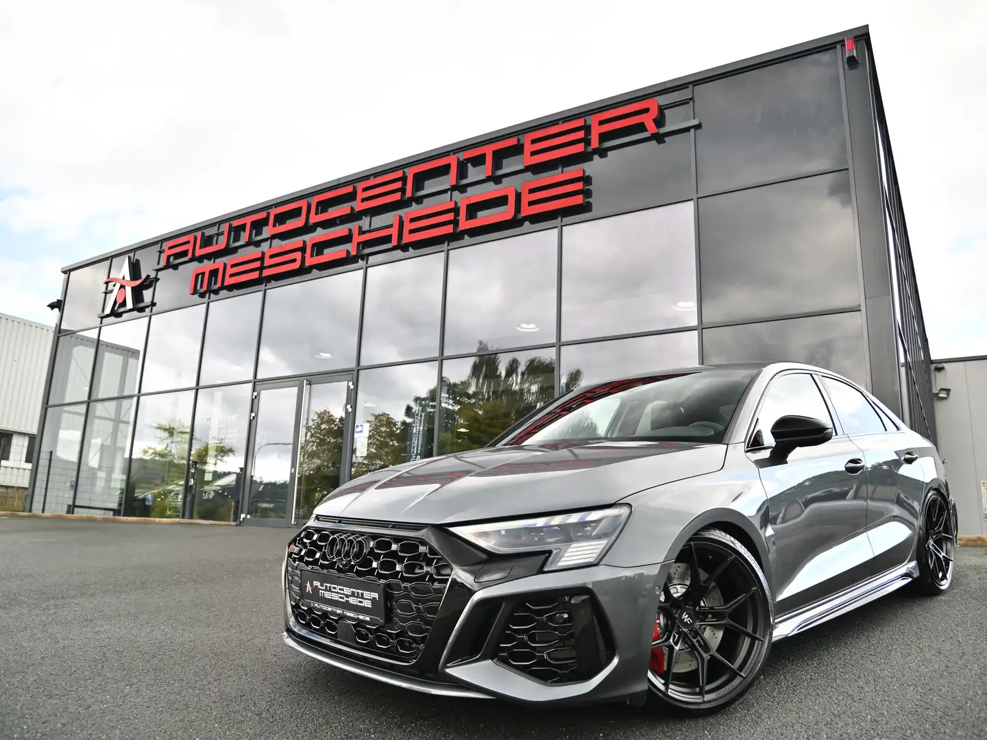 Audi RS3 Limousine 2.5 TFSI RS-Design* KW V3* WF R.1* Gris - 1