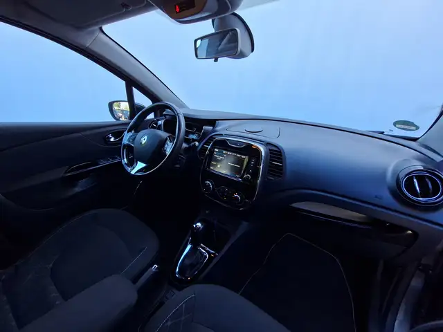 Renault Captur view 4