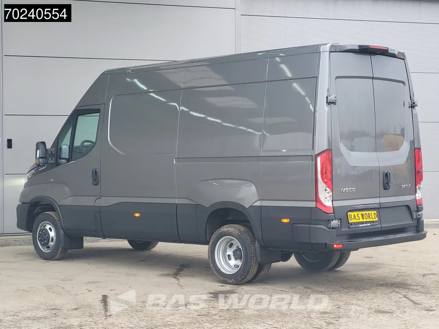 Iveco Daily 35C21 3.0L 210PK Automaat 2025model Dubbellucht L2 Gris - 2
