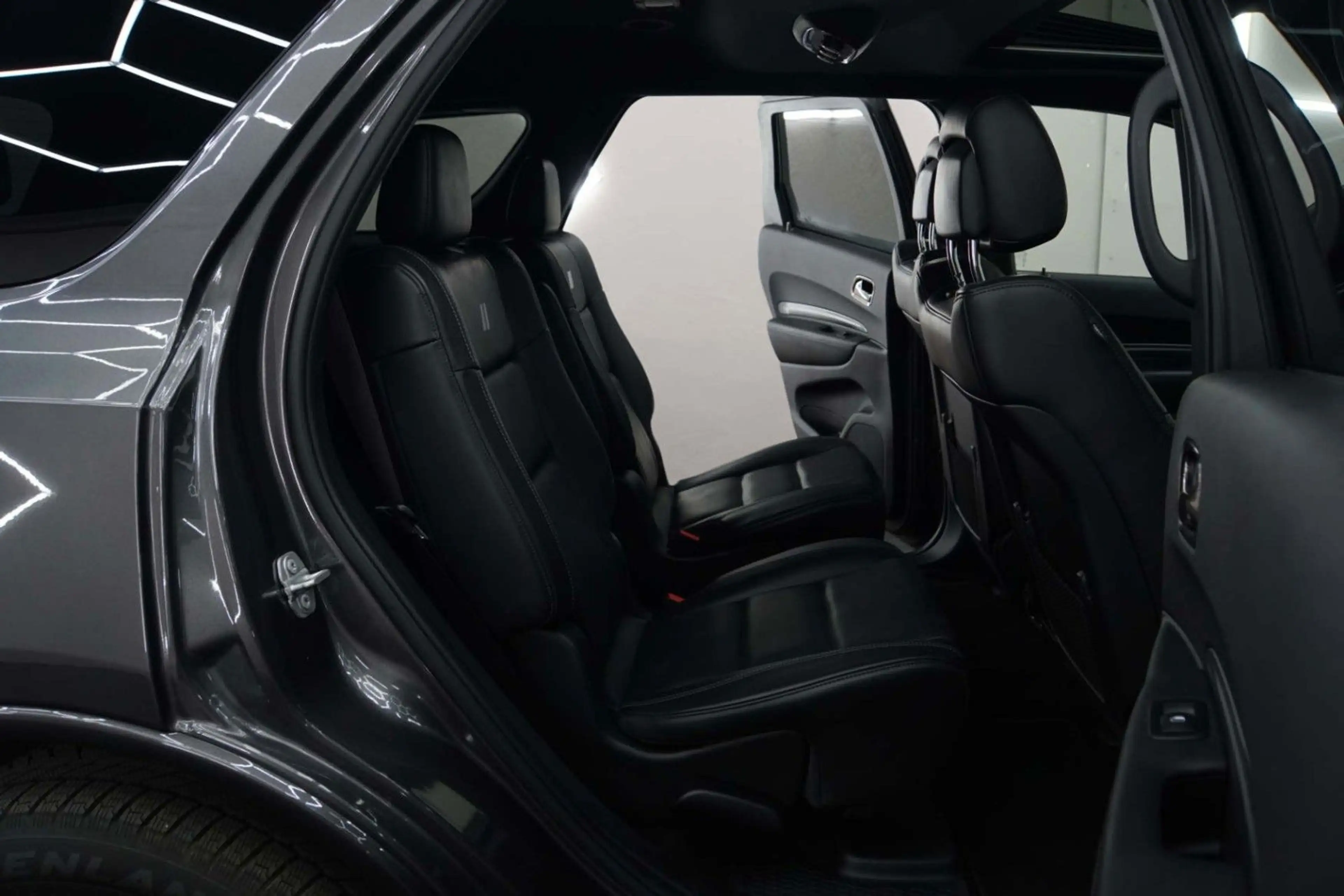 Dodge Durango 5.7 HEMI , SRT, — photo 26