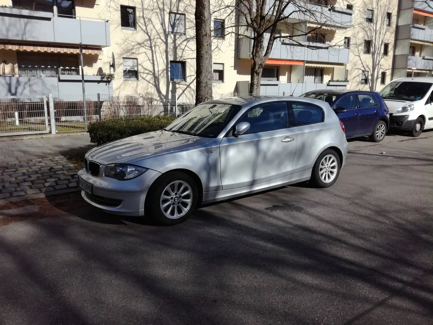 BMW 120 120i Silber - 1