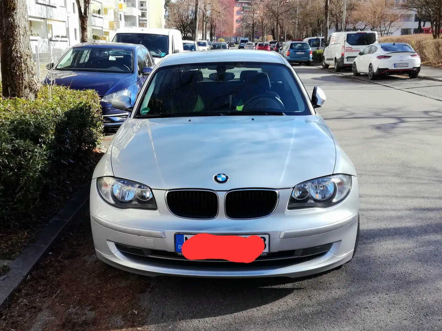 BMW 120 120i Silber - 2