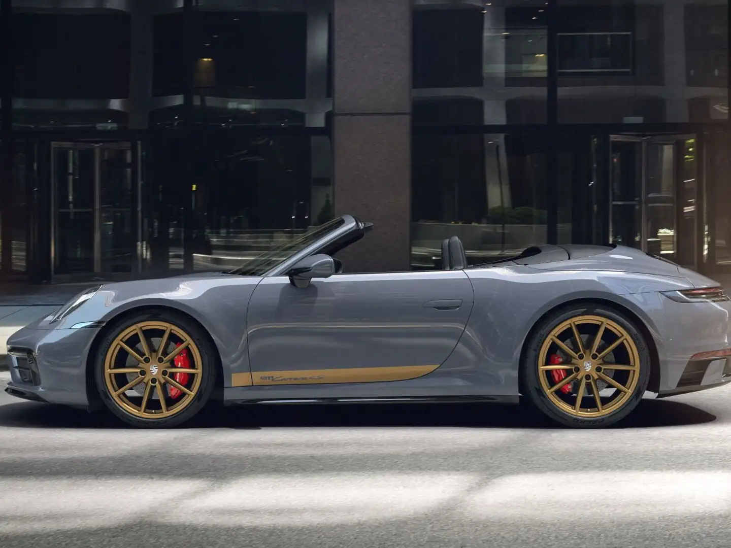 Porsche 992 911 Carrera 4S Cabriolet PDK Gris - 2