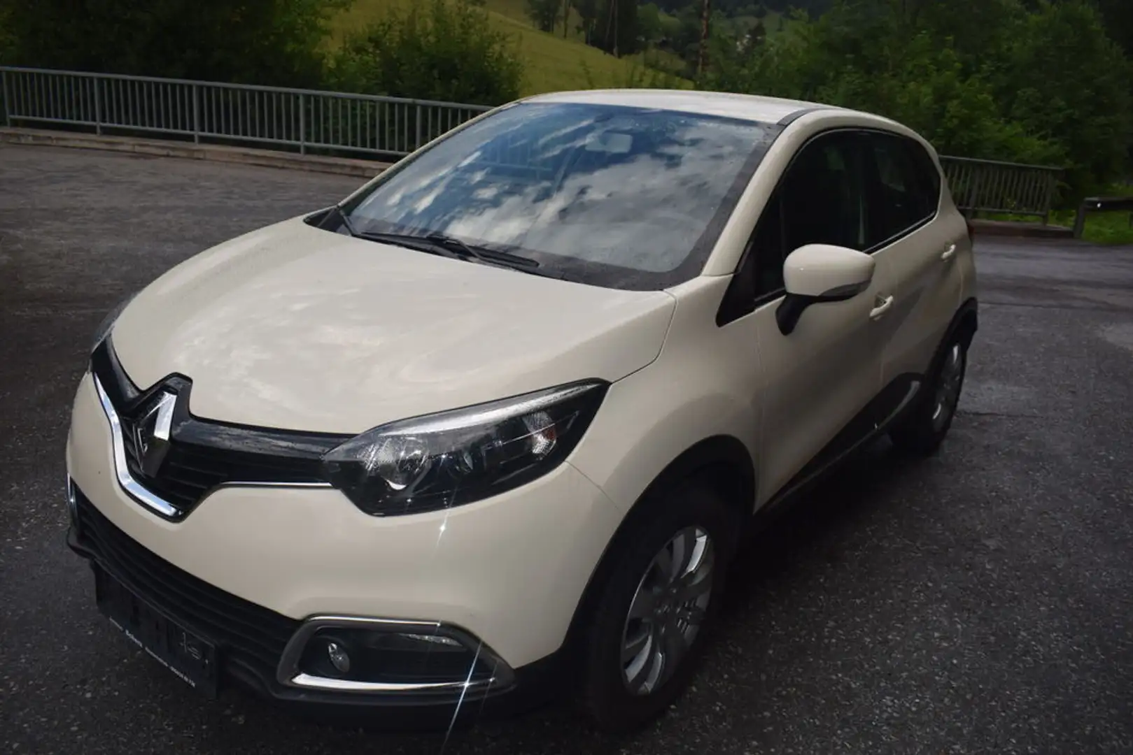 Renault Captur Expression wie neu mehr auf auto-scherz.at Braun - 1