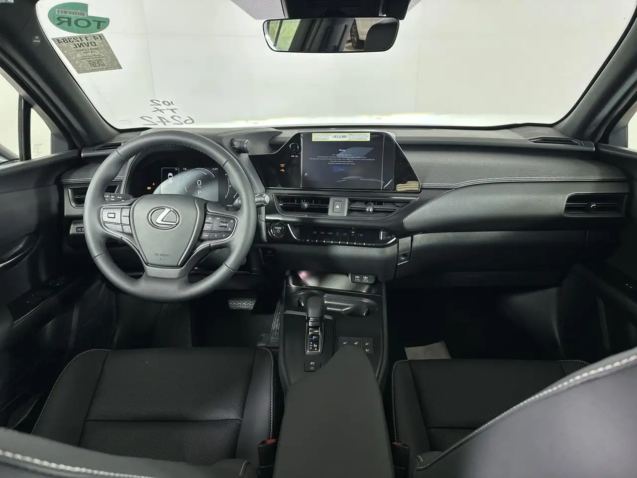 Lexus UX 300h photo Lexus UX 300h