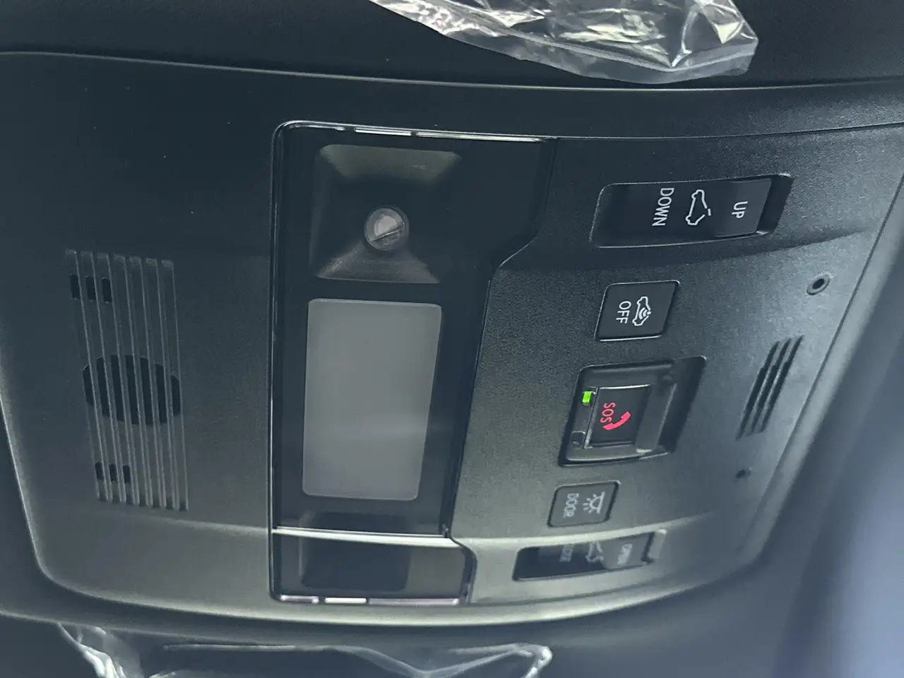 Lexus UX 300h photo Lexus UX 300h