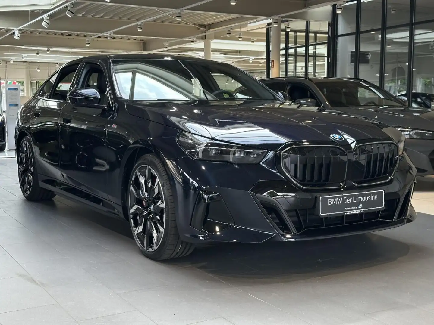 BMW 550 e xDrive M Sport Pro AHK ACC PanoD. Bowers 21" Negro - 2