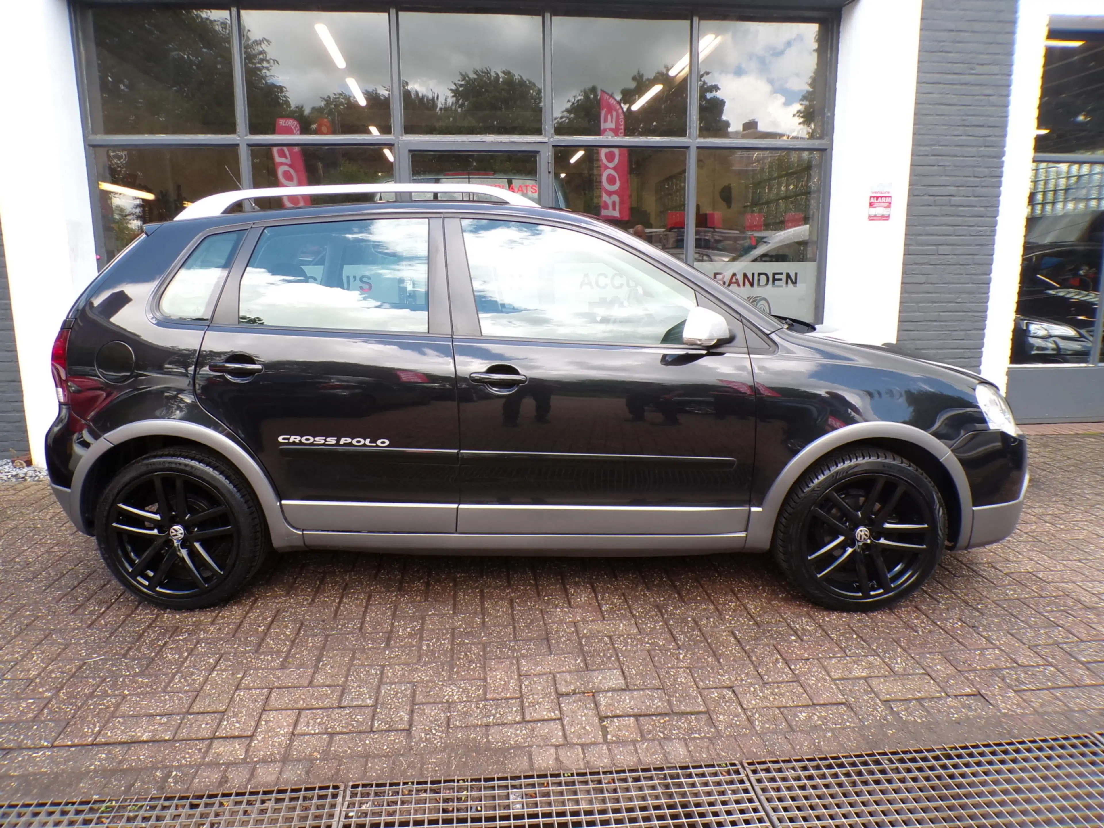 Volkswagen Polo Cross 1.4-16V Automaat 5-Drs TOP STAAT,GOED ONDERHOUDEN! — photo 4