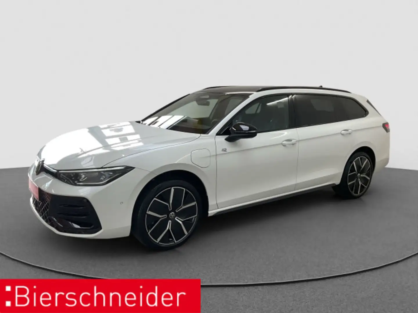 Volkswagen Passat Variant Passat 1.5 TSI DSG eHybrid R-Line Signature 19 A Weiß - 2