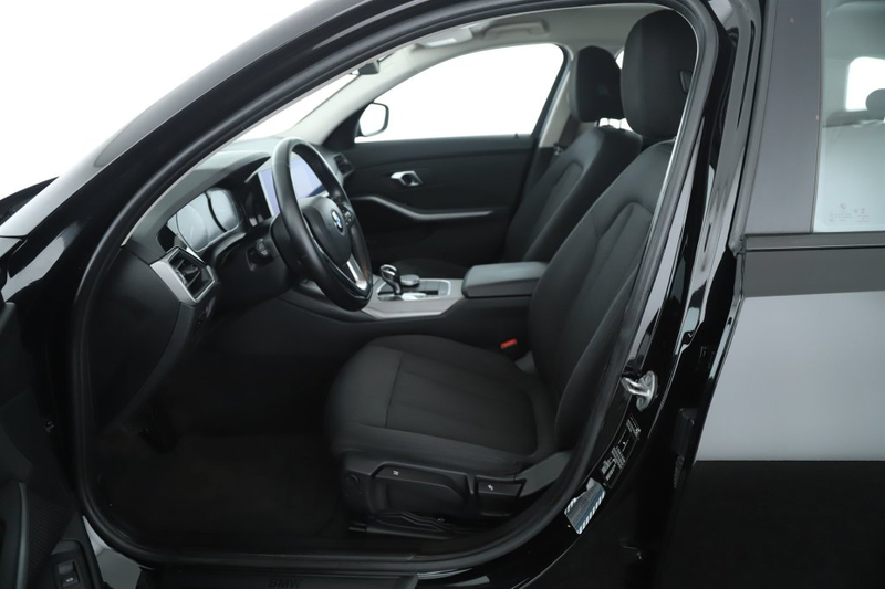 BMW 316 d 48V Touring Autom LED NAVI 17ZOLL — photo 10