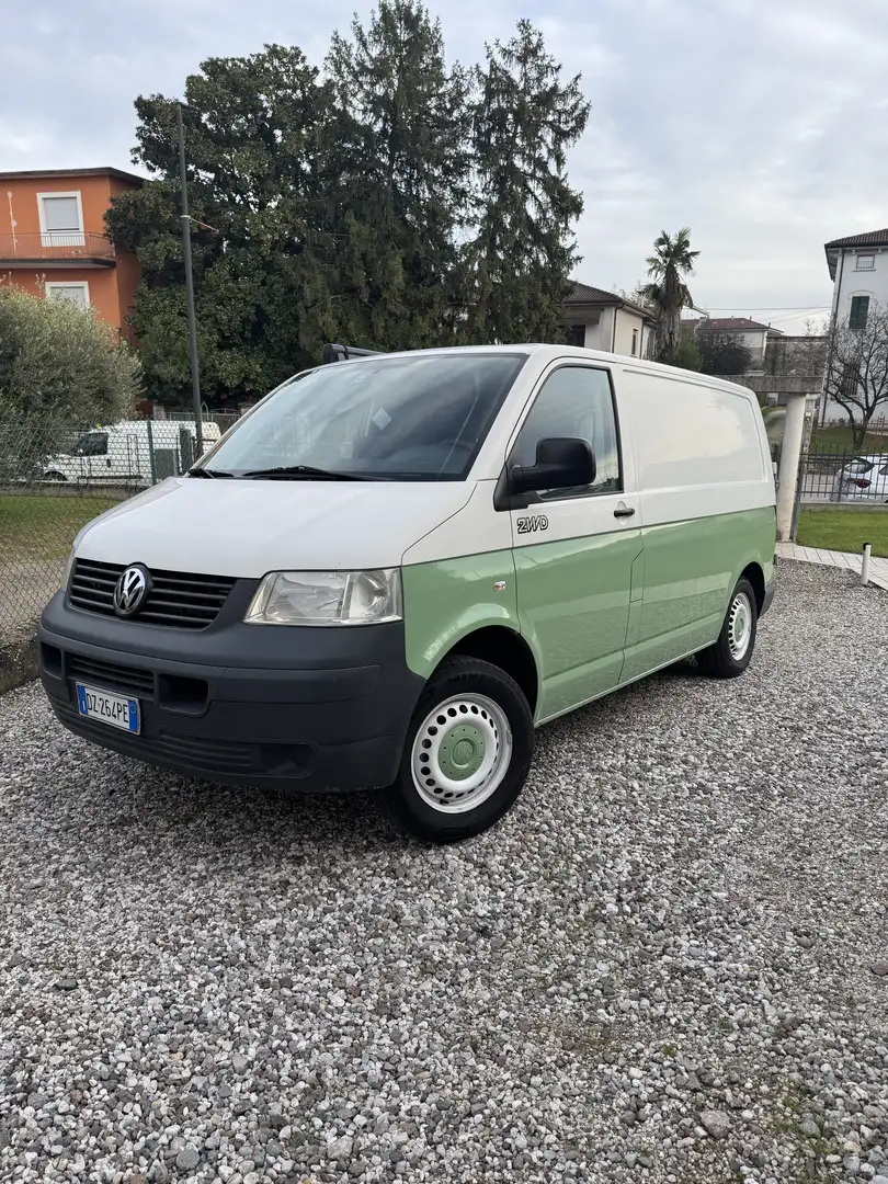 Volkswagen T5 Transporter - 1
