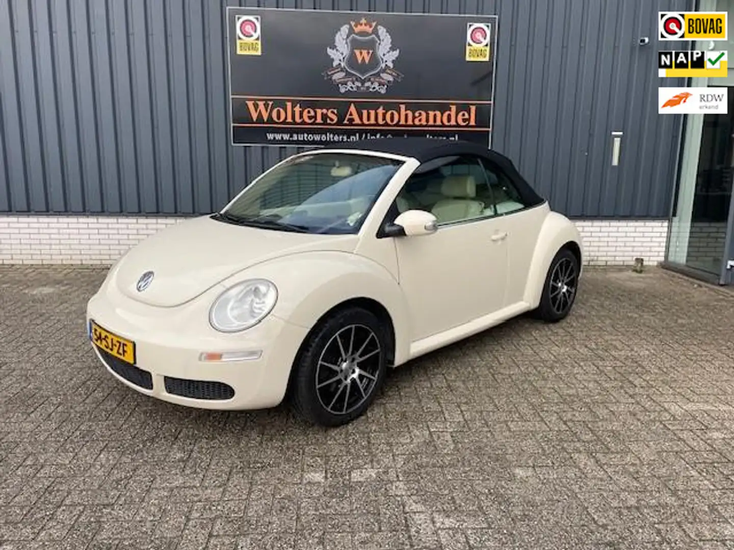 Volkswagen New Beetle Cabriolet 1.6 Highline Beige - 1