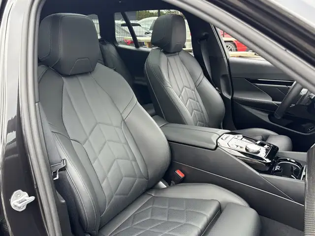 BMW 5 Series view 12